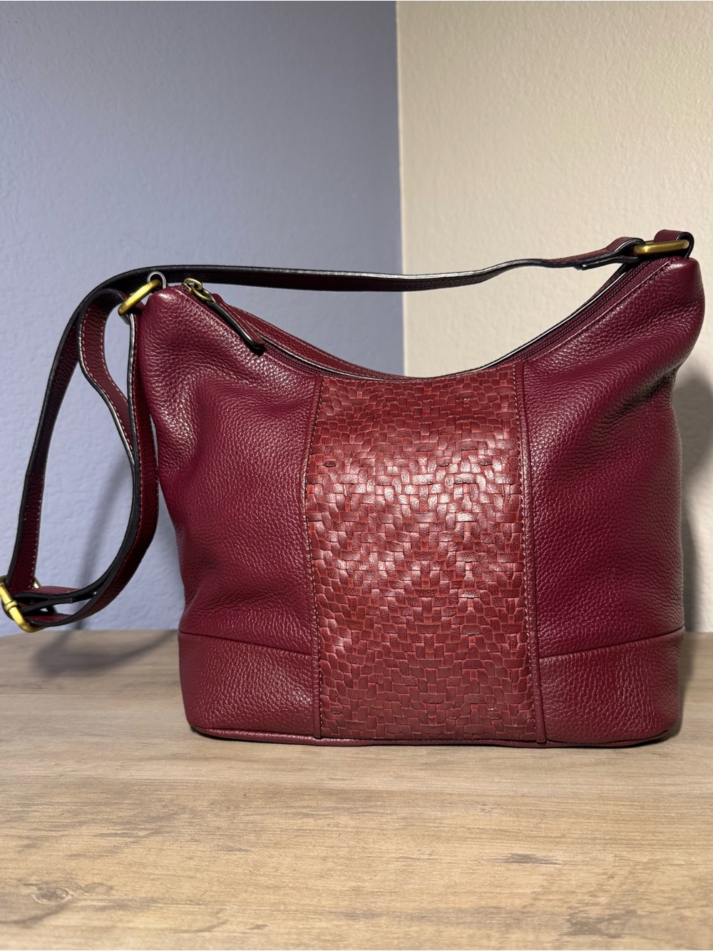 Giani Bernini Burgundy Leather Hobo Crossbody Woven Accent Bag